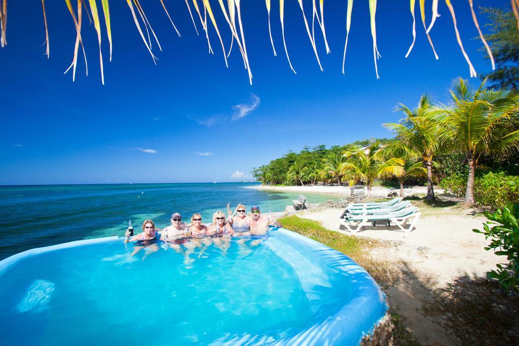 Las Rocas Resort And Dive Center West Bay Exterior photo